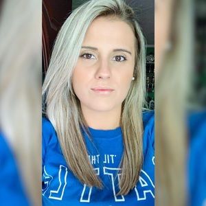 Meet your Posher, Candace